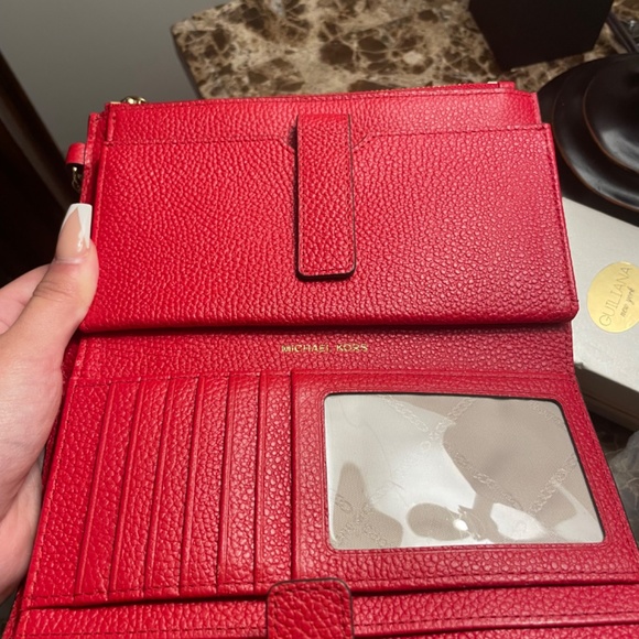 MICHAEL KORS Adele Leather Smartphone Wallet | color: lacquer red BRAND NEW - Picture 7 of 9